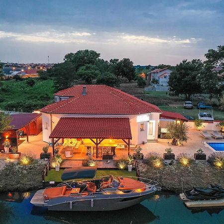 Villa Rita I Нин Екстериор снимка